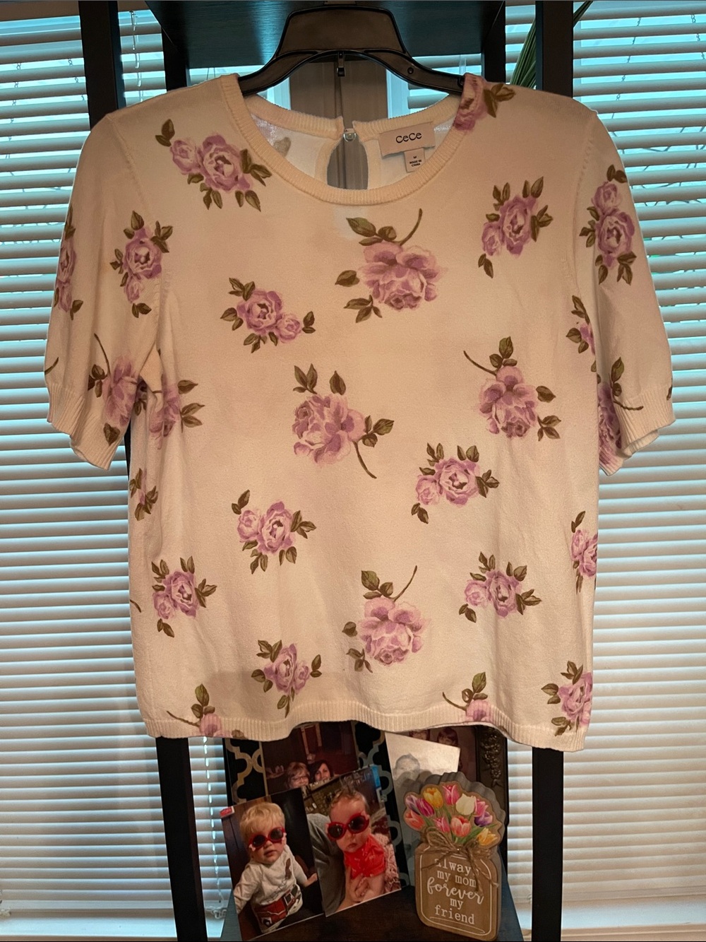 CeCe Cream Short-Sleeve Top with Purple Floral Print size medium